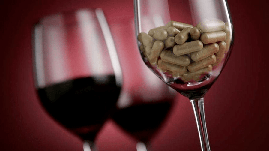 Alcohol is allowed 3-4 days after the end of antibiotic flow